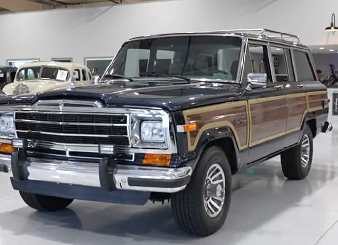 1990 Jeep Grand Wagoneer